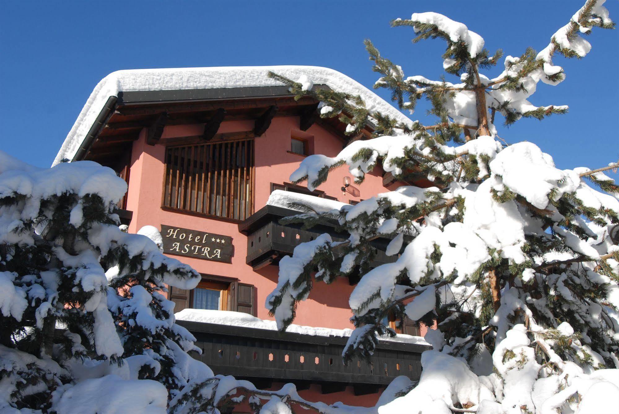 Hotel Astra Livigno Exterior photo